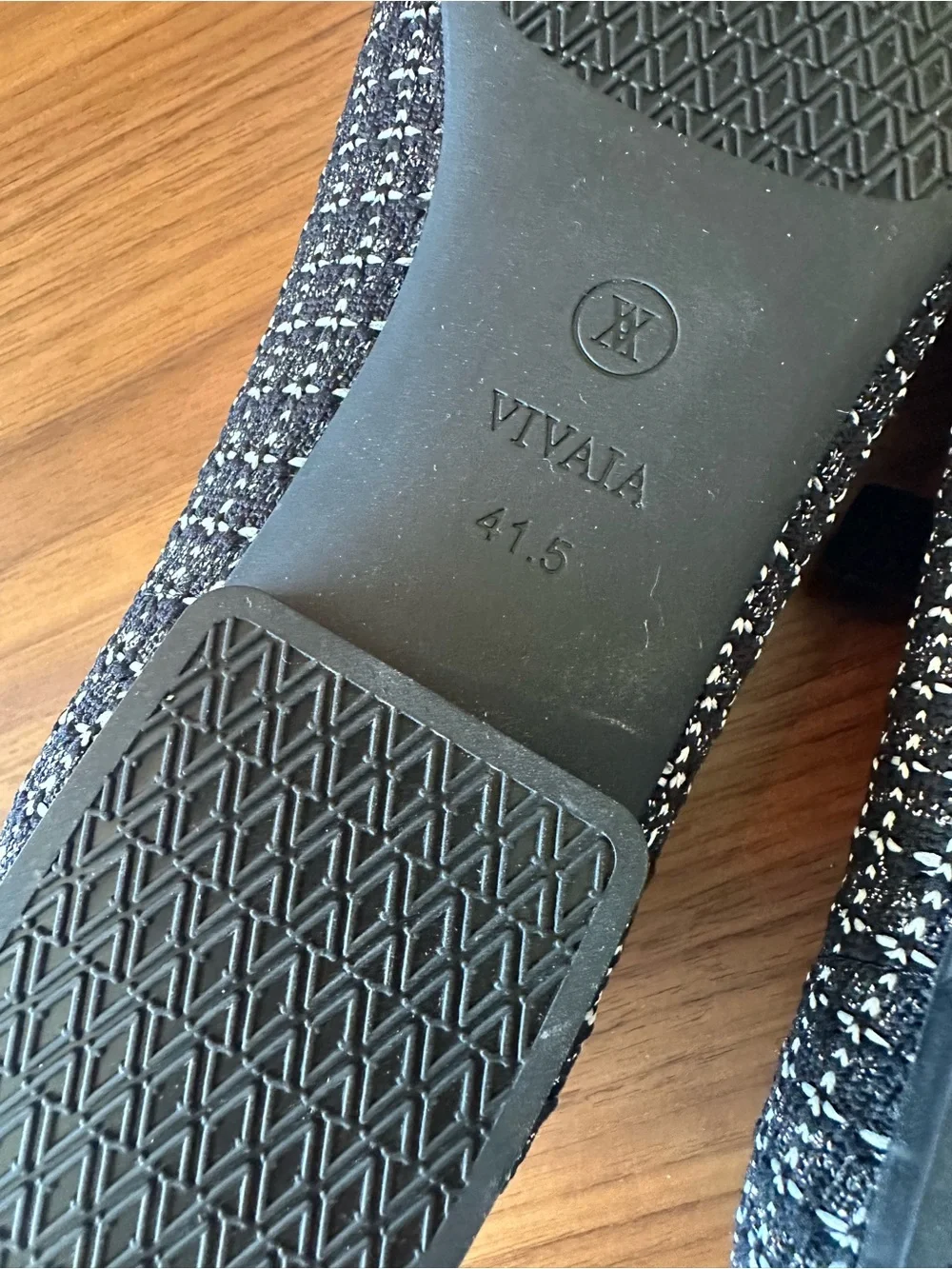 VIVAIA Margot Mary Jane flats in black tweed